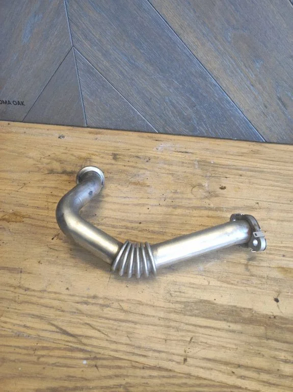 EGR valve line/pipe/hose 03L131521H
