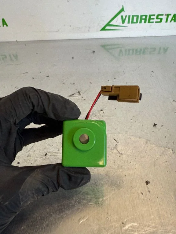 Sensor