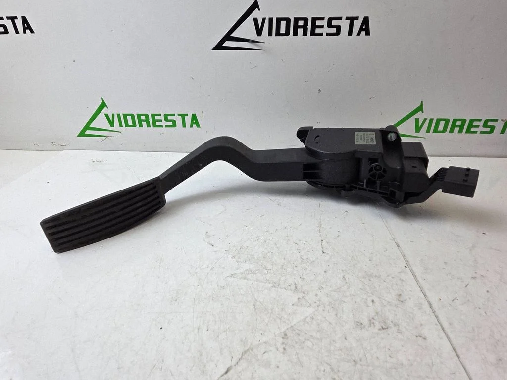 Gaasipedaal 0280755158
