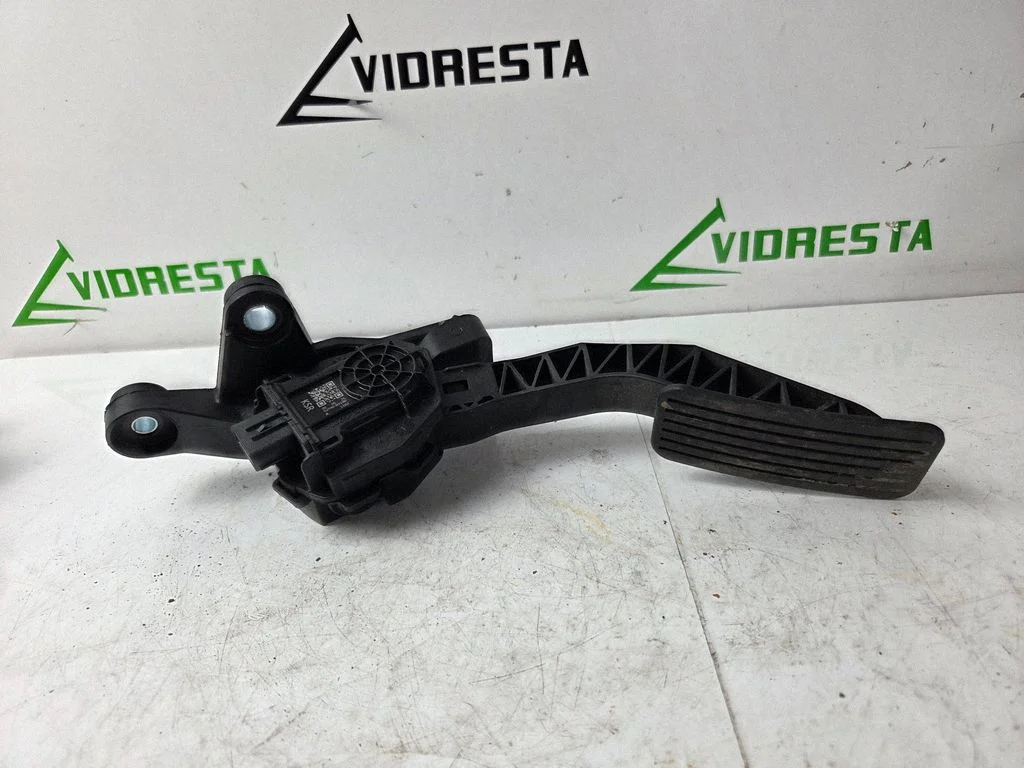 Gaasipedaal 32728G2900