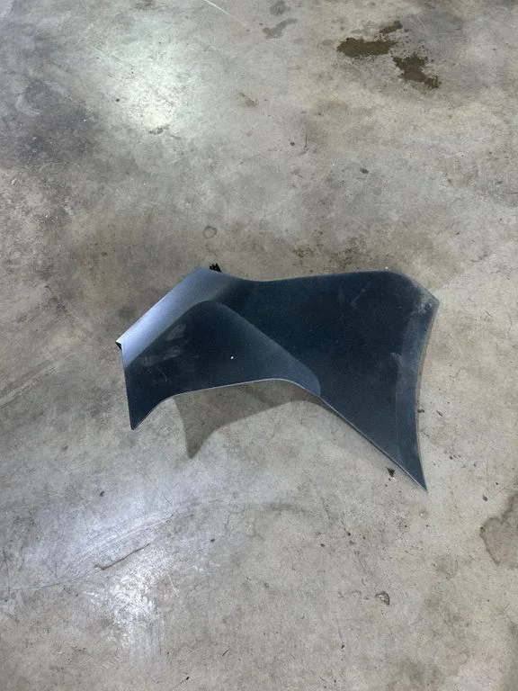 Rear bumper corner part panel trim D2A3B