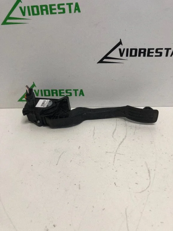 Accelerator throttle pedal 9674829880