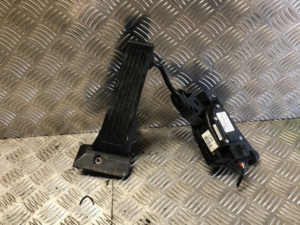 Gaasipedaal DH327272S000