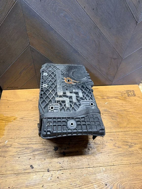 Battery box tray 31294018