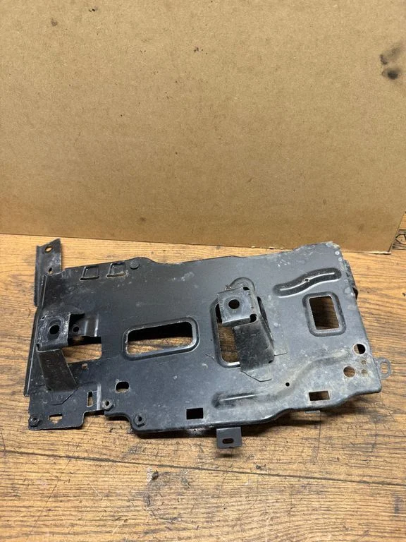 Battery tray 9815411580