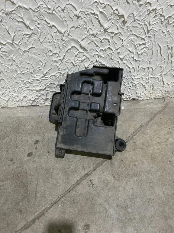 Battery tray – KIA Sportage (2011-2016)