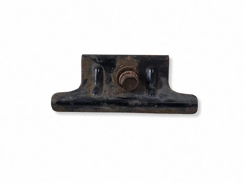 Battery bracket
