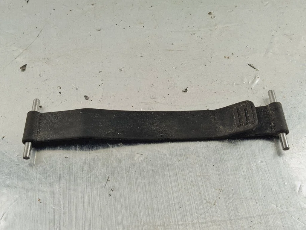 Battery bracket A4479840000