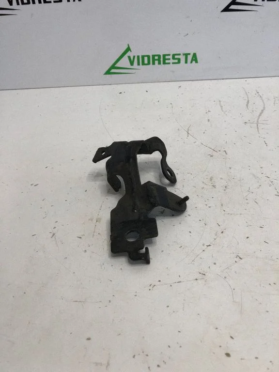 Battery bracket
