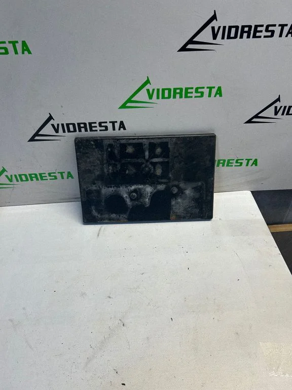 Battery tray – Nissan Qashqai (2010-2014)