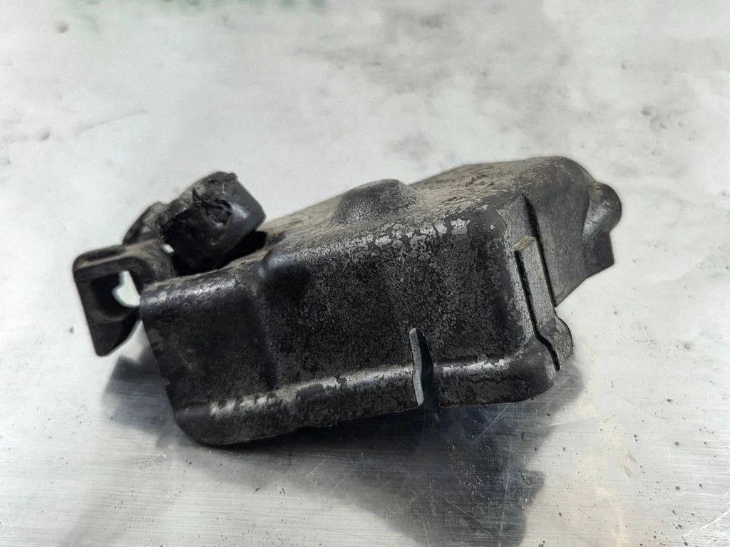 Cita motora nodalījuma detaļa 9807896180