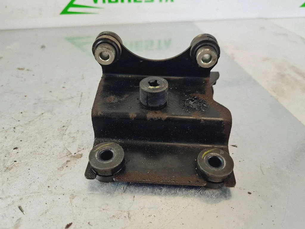 Other engine bay part – Nissan Leaf I (ZE0) (2010-2017)