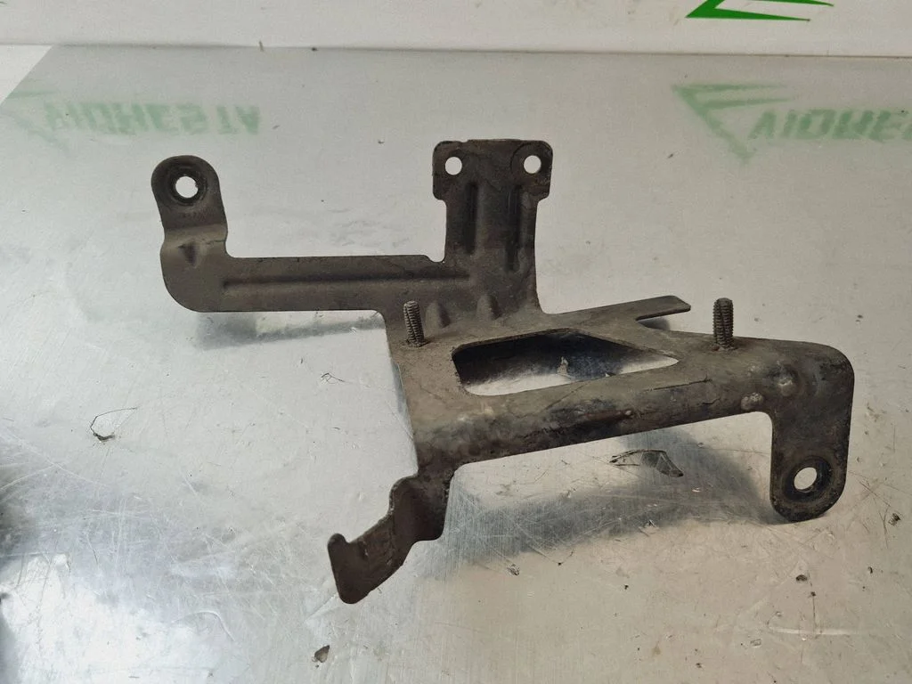 Cita motora nodalījuma detaļa A4475402786
