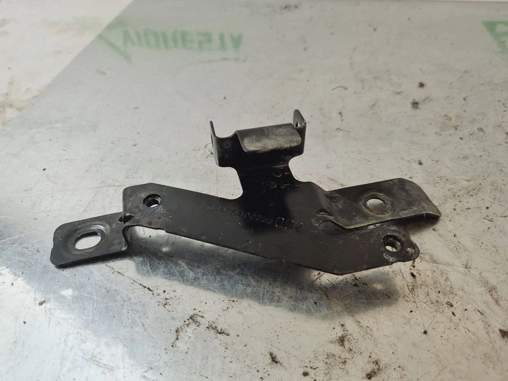 Cita motora nodalījuma detaļa A4475400055