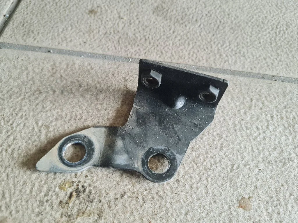 Cita motora nodalījuma detaļa A4478304502