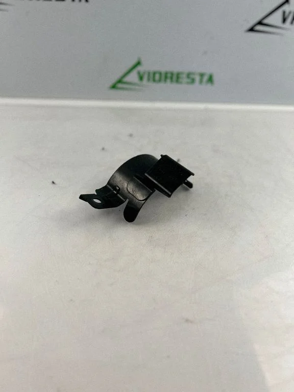Cita motora nodalījuma detaļa JX619N101DD