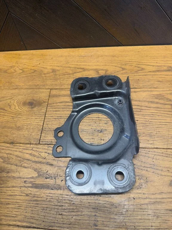 Other engine bay part 30784277