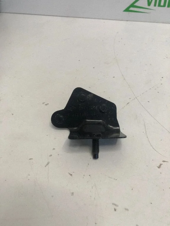 Cita motora nodalījuma detaļa 671D61977R
