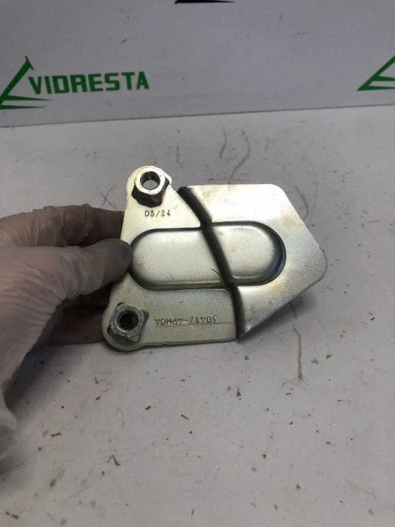 Cita motora nodalījuma detaļa 304174PM0A