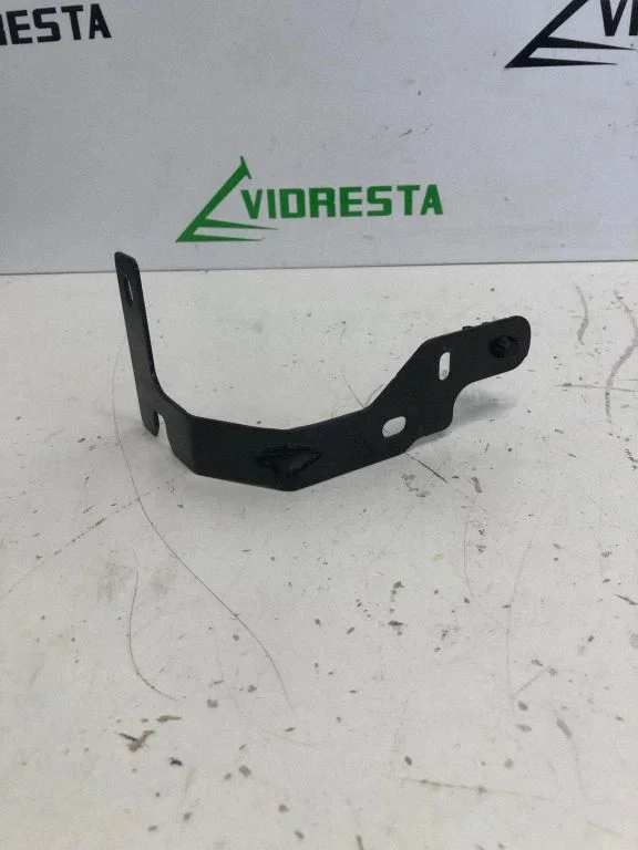 Cita motora nodalījuma detaļa 241378194R