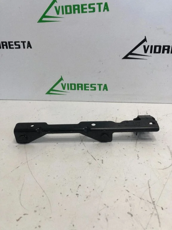 Cita motora nodalījuma detaļa 271C89923R