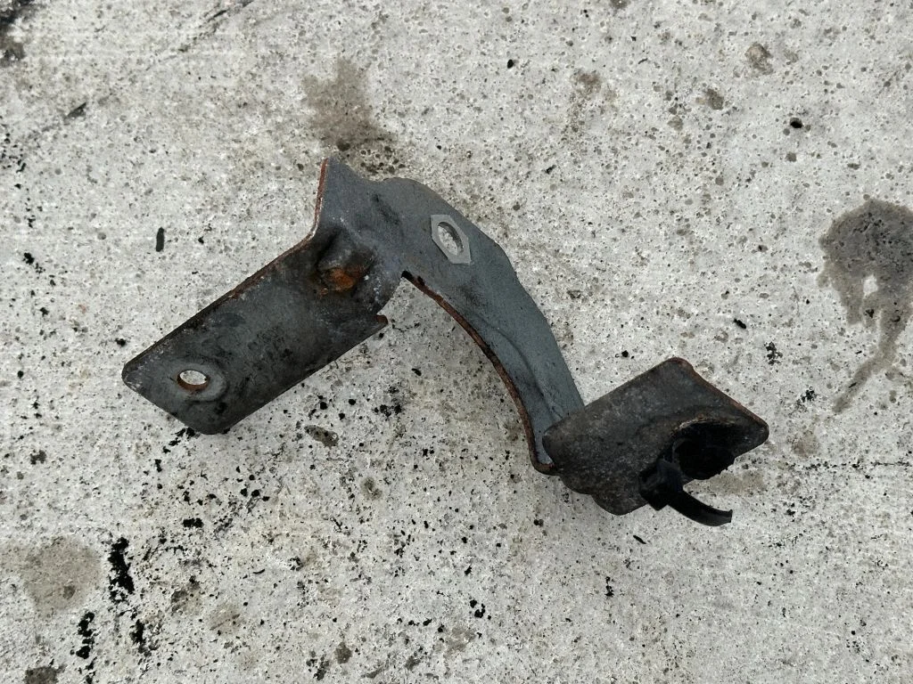 Other engine bay part – Volvo V60 (2011-2013)