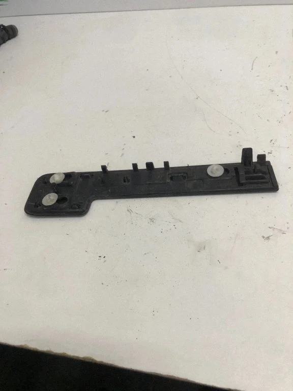 Other exterior part 9825220180