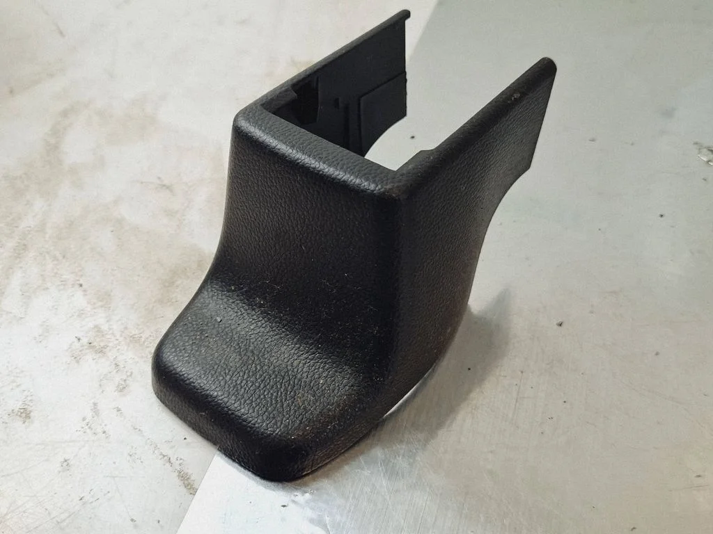 Other interior part – Opel Antara (2006-2016)