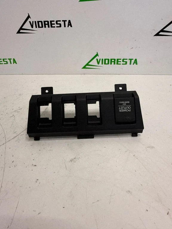 Muu salongiosa 83412T8HE010M1