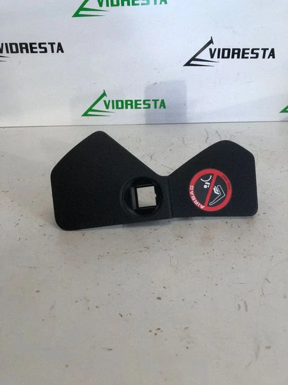 Muu salongiosa 684999U000 – Nissan Note (E11) (2006-2014)