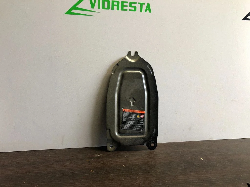 Cita salona detaļa – Nissan Leaf I (ZE0) (2010-2017)