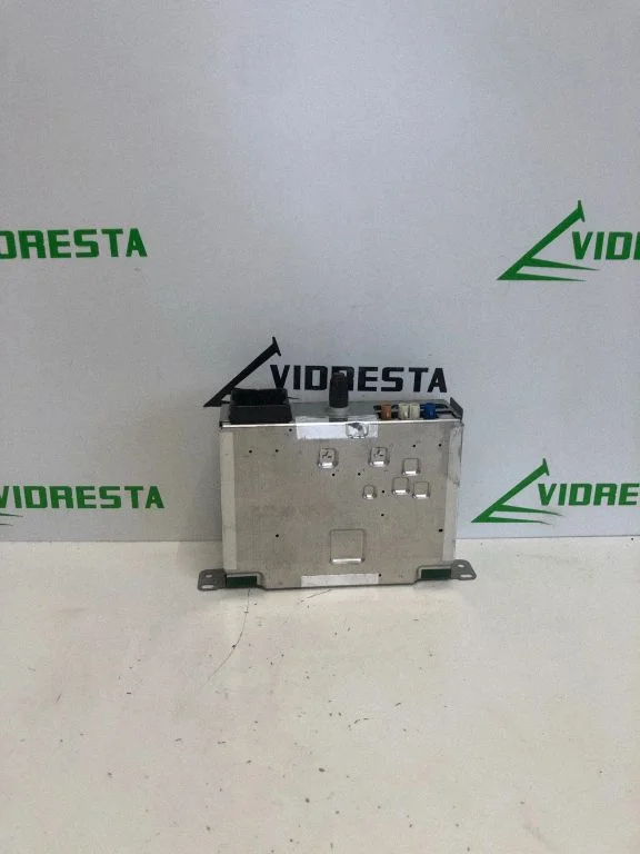 Radio/CD/DVD atskaņotājs/navigācija 9822730380