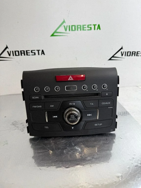 Raadio / CD/DVD-mängija / navigatsioon – Honda CR-V (2013-2016)