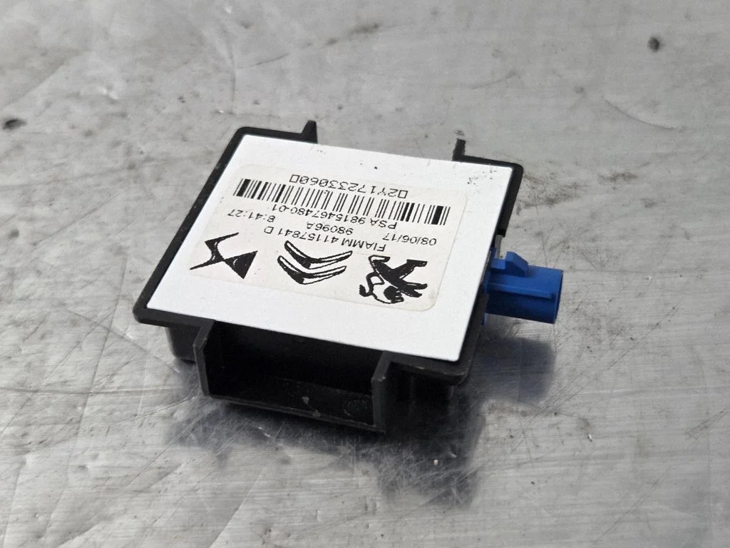 Wzmacniacz antenowy – Peugeot 3008 II (2016-2023)