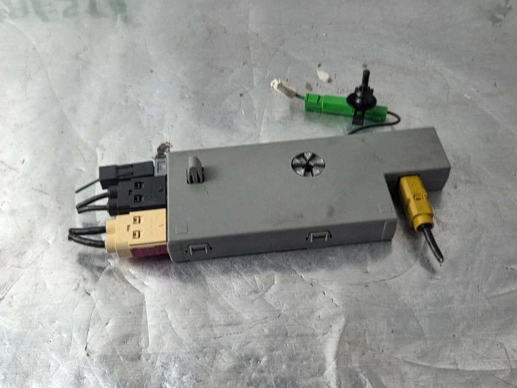 Antenas pastiprinātājs 31260690