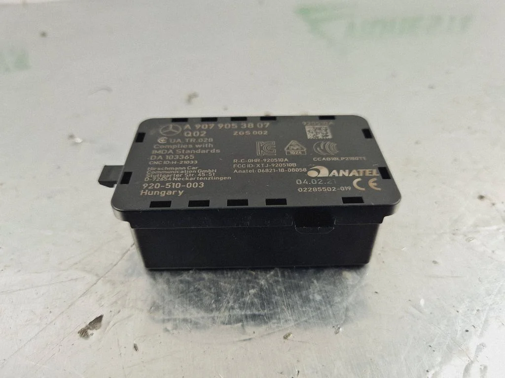 Antenas pastiprinātājs A9079053807