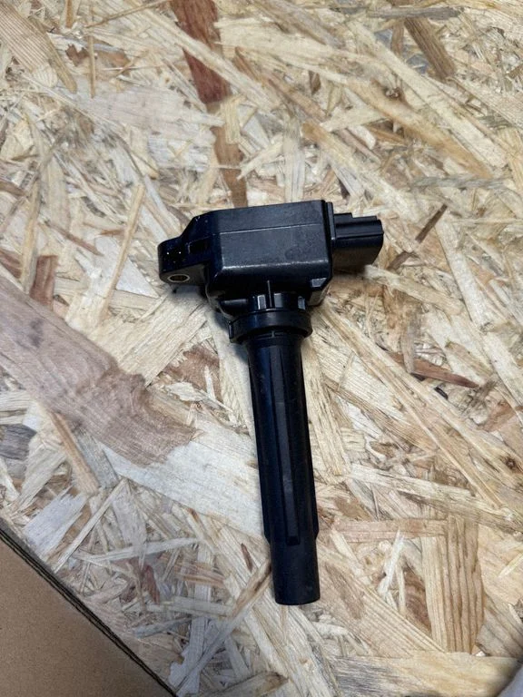 High voltage ignition coil 51R18100