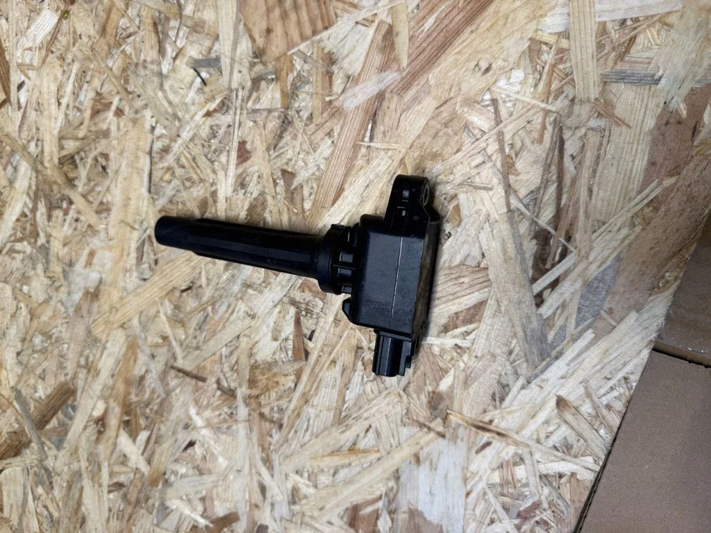 High voltage ignition coil H6T15571