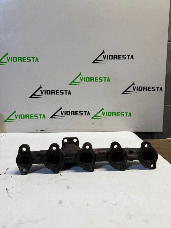 Exhaust manifold – Ford Focus (2018-)