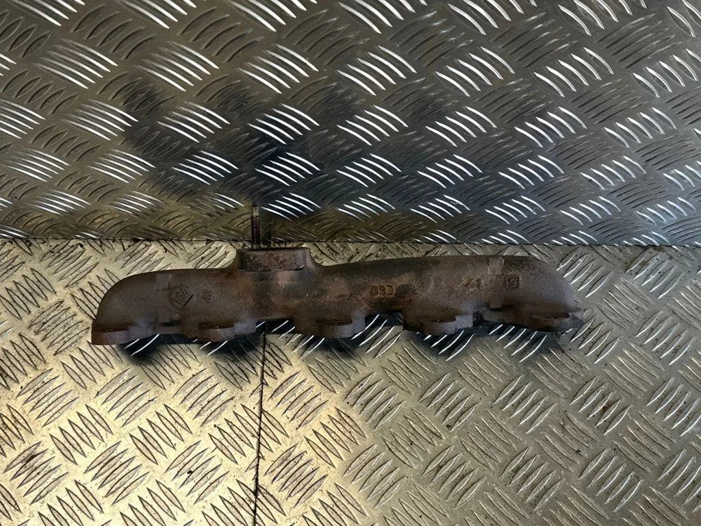 Izplūdes kolektors