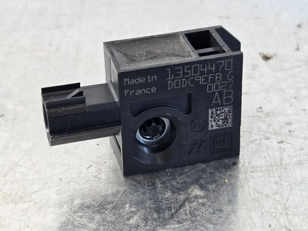 Drošības spilvenu trieciena sensors – Opel Astra K (2015-2021)
