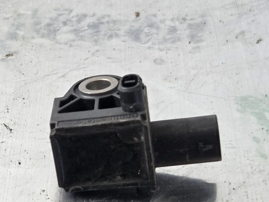Drošības spilvenu trieciena sensors 68245081AA