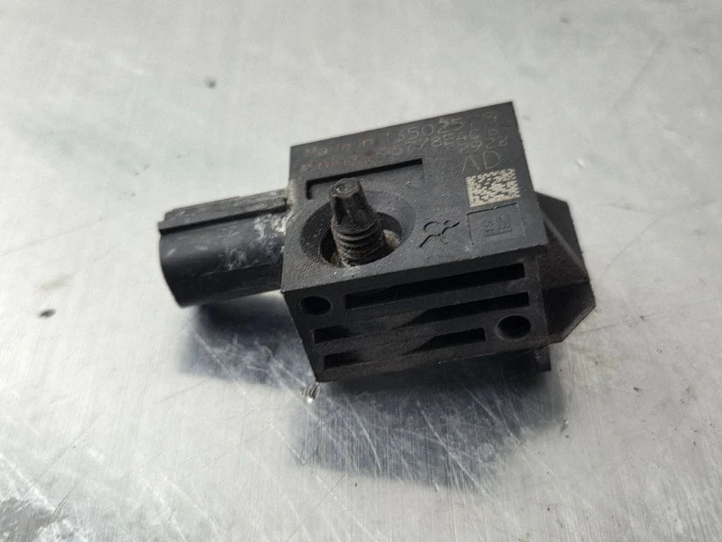 Airbag deployment crash/impact sensor 13502578