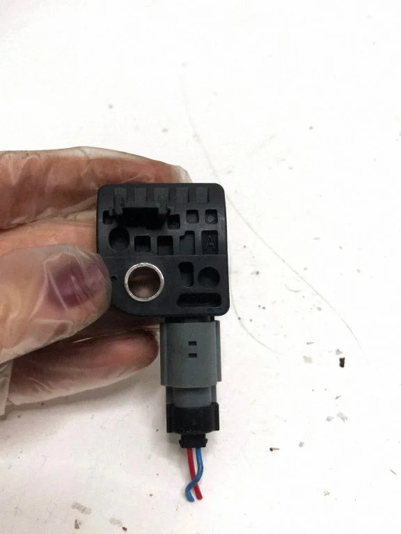 Airbag deployment crash/impact sensor – KIA Sportage (2011-2016)