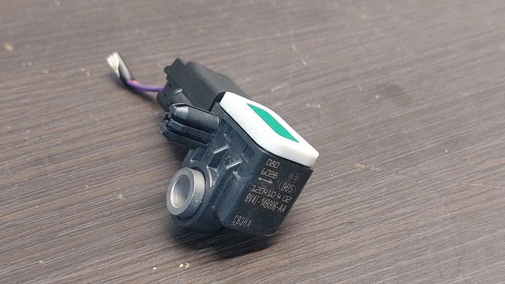 Airbag deployment crash/impact sensor 8V4T14B006AA