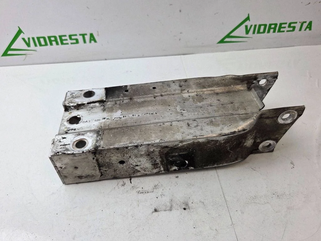 Front bumper shock/impact absorber – Mercedes-Benz E-Class W212 (2009-2016)