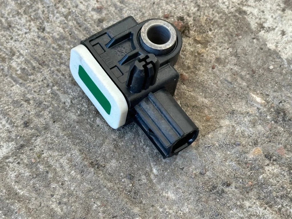 Airbag deployment crash/impact sensor 8V4T14B006AA