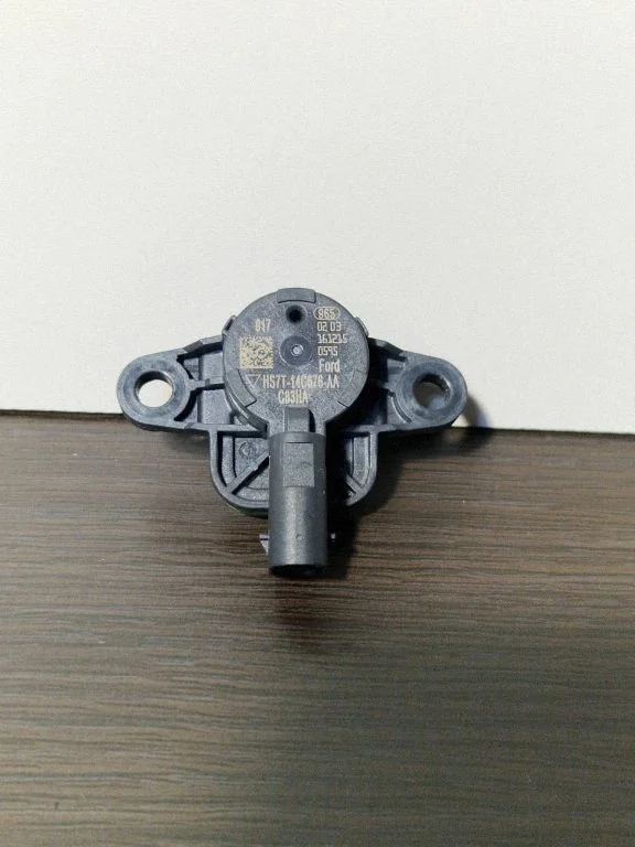 Airbag deployment crash/impact sensor – Ford Fusion II (2013-)