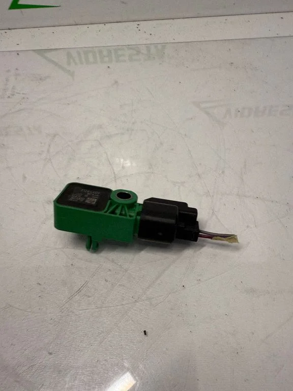 Drošības spilvenu trieciena sensors 31264409