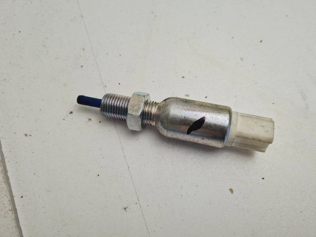 Clutch pedal sensor – Honda CR-V (2013-2016)